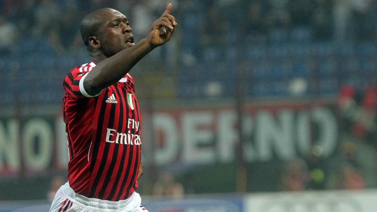 7- کلارێنس سیدۆرف، ناوەڕاستکاری هۆڵەندی پێشووی ئەیسی میلانی ئیتاڵی (131 یاری)